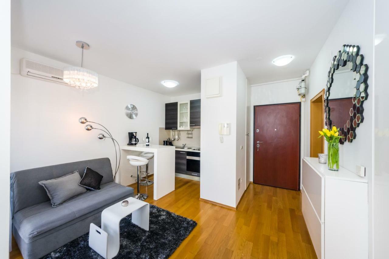 Studio Apartment K & K With Free Garage زادار المظهر الخارجي الصورة